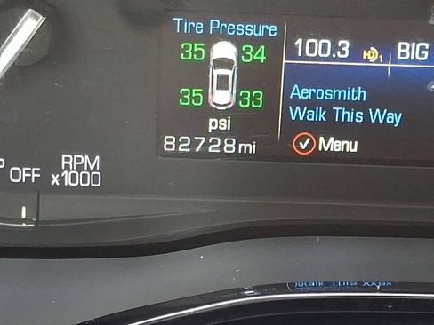 Used 2018 Cadillac XT5 Luxury w/ Driver Awareness Package AWD/4WD image 21
