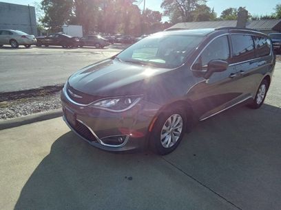 Used 2017 Chrysler Pacifica Touring-L