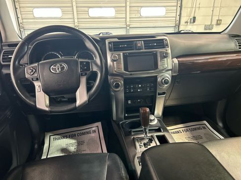 Used 2018 Toyota 4Runner Limited AWD/4WD image 4