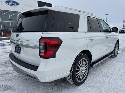 Certified 2023 Ford Expedition Platinum image 32