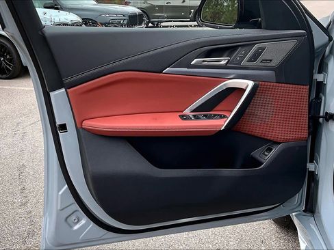 New 2026 BMW X2 xDrive28i w/ Technology Package image 10