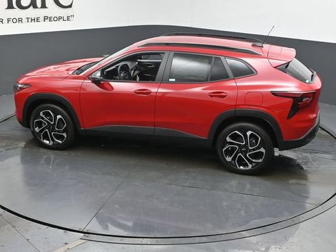 New 2026 Chevrolet Trax RS w/ Driver Confidence Package FWD image 21
