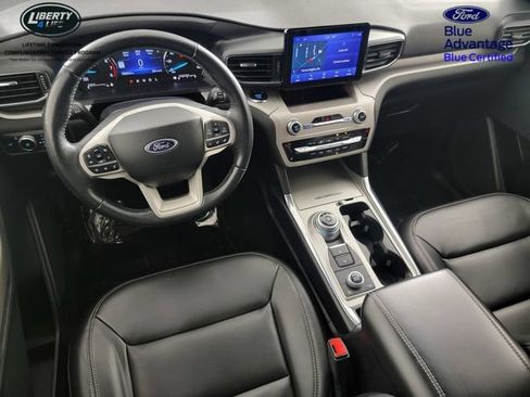 Certified 2023 Ford Explorer XLT w/ Equipment Group 202A AWD/4WD image 33