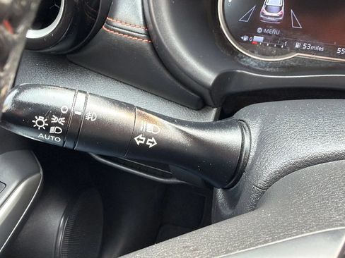 Used 2020 Nissan Kicks SR w/ SR Premium Package FWD image 14