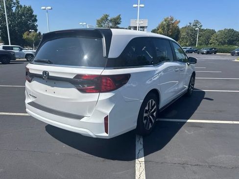 Used 2025 Honda Odyssey EX-L image 4