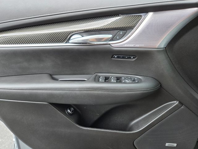 Used 2023 Cadillac XT6 Sport w/ Technology Package AWD/4WD image 36