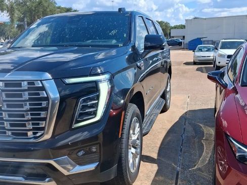 Used 2025 GMC Yukon Denali AWD/4WD image 1
