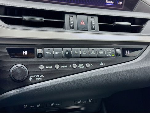 Used 2019 Lexus ES 350 F Sport w/ Accessory Package 2 image 12