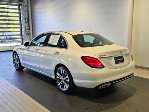 Used 2019 Mercedes-Benz C 300 4MATIC Sedan image 3