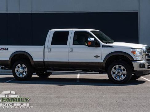 Used 2016 Ford F250 Lariat w/ Lariat Ultimate Package AWD/4WD image 13
