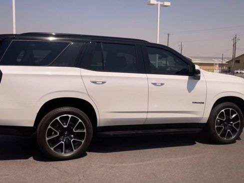 Used 2022 Chevrolet Tahoe RST w/ Sport Performance Package AWD/4WD image 2