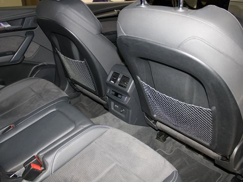 Used 2022 Audi SQ5 Premium w/ Convenience Package image 43