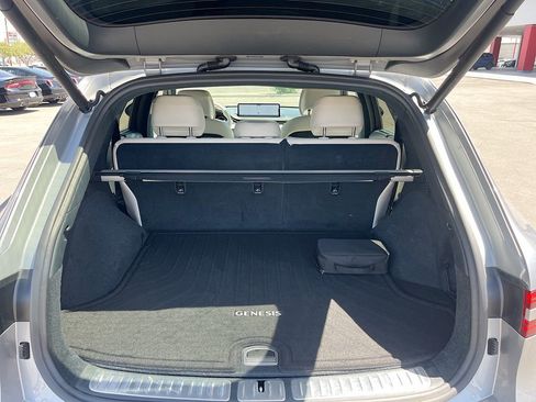 Used 2025 Genesis Electrified GV70 Advanced w/ Prestige Package image 28