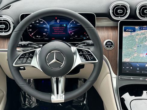 New 2026 Mercedes-Benz GLC 300 4MATIC image 14