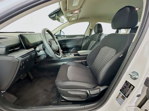 Used 2025 Kia K5 LXS image 13