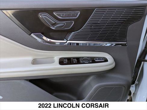 Used 2022 Lincoln Corsair FWD w/ Premium Package image 10