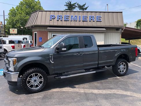 Used 2018 Ford F250 XL w/ Power Equipment Group AWD/4WD image 2