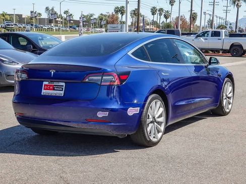 Used 2019 Tesla Model 3 Standard Range Plus image 4