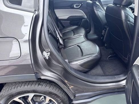 Used 2022 Jeep Compass Limited image 27