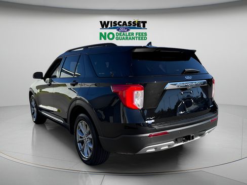 Used 2023 Ford Explorer XLT w/ Equipment Group 202A AWD/4WD image 26