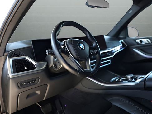 Used 2024 BMW X5 xDrive40i image 33