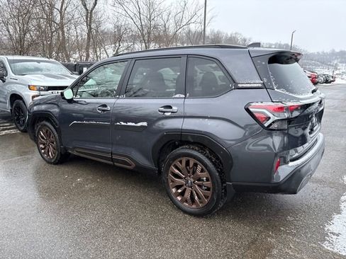 Used 2025 Subaru Forester Sport image 3