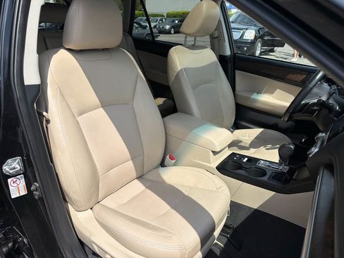Used 2017 Subaru Outback 2.5i Limited AWD/4WD image 17