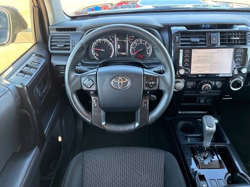 Used 2024 Toyota 4Runner TRD Off-Road image 18