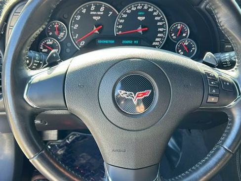 Used 2013 Chevrolet Corvette Coupe RWD image 16