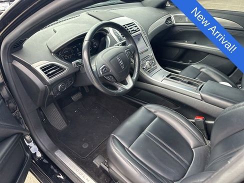 Used 2019 Lincoln MKZ Premiere image 9