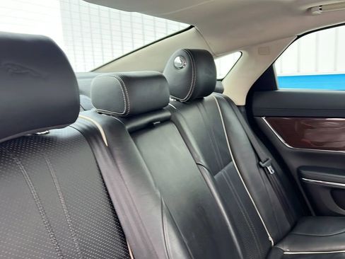 Used 2016 Jaguar XJ Supercharged RWD image 20