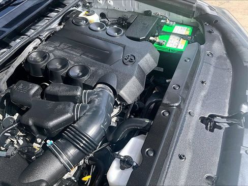 Used 2017 Toyota 4Runner SR5 RWD image 45