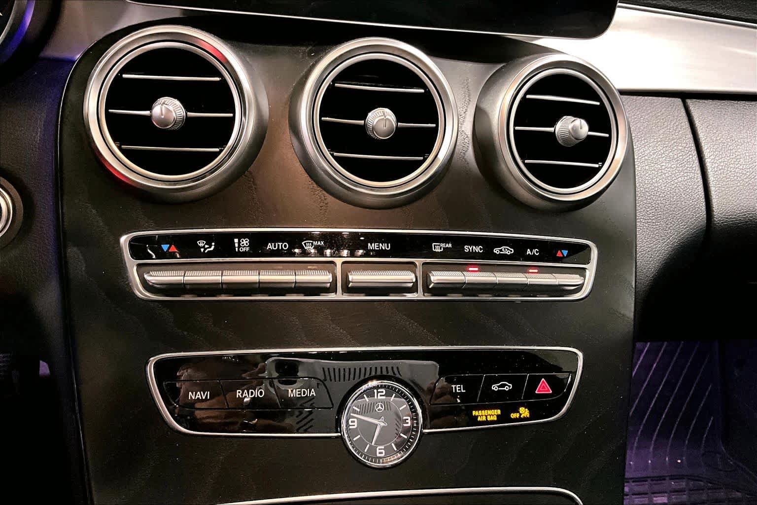Used 2019 Mercedes-Benz C 300 Sedan image 27