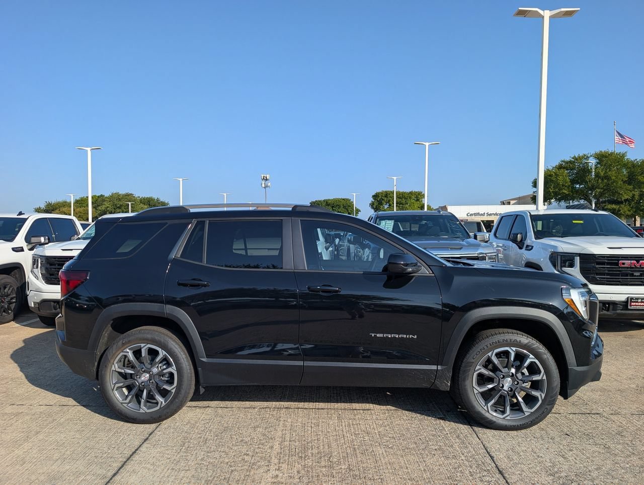 New 2027 GMC Terrain Elevation w/ Elevation Premium Package FWD image 3