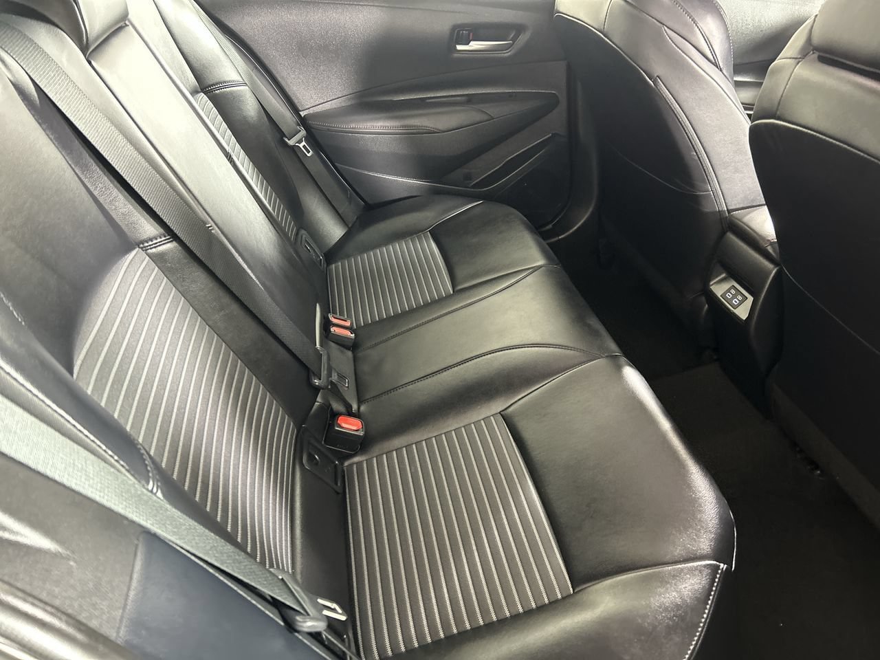 Used 2024 Toyota Corolla XSE FWD image 26