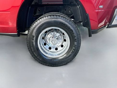 New 2026 RAM 3500 Big Horn AWD/4WD image 17