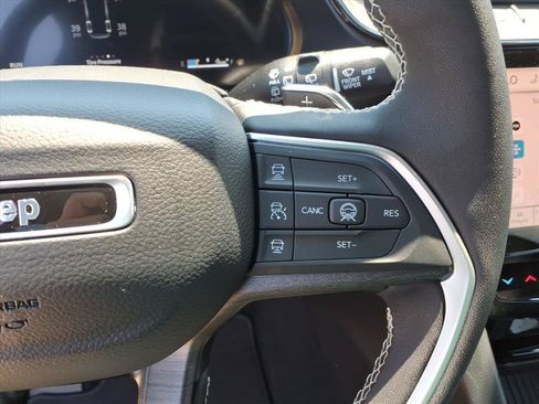 New 2026 Jeep Grand Cherokee L 4WD image 27