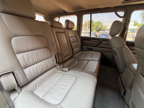 Used 2001 Lexus LX 470 4WD image 26