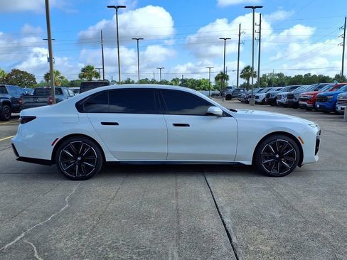 Used 2023 BMW 740i RWD image 8
