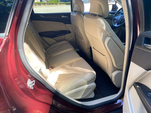 Used 2018 Lincoln MKC Reserve w/ Lincoln MKC Climate Package AWD/4WD image 25
