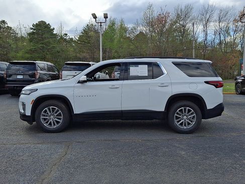 Certified 2023 Chevrolet Traverse LT FWD image 4