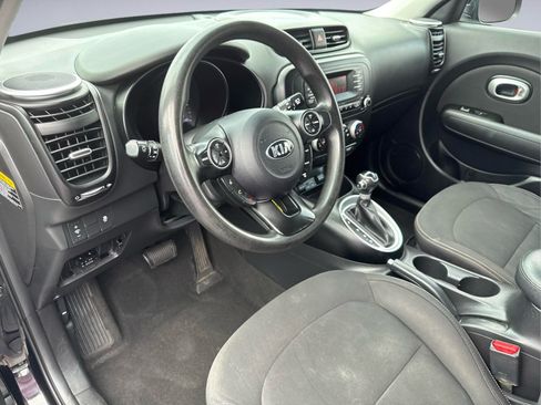 Used 2016 Kia Soul FWD image 14