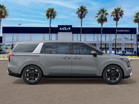 New 2026 Kia Carnival EX FWD image 7