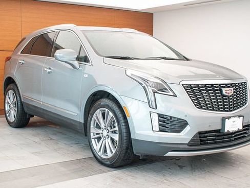 Used 2021 Cadillac XT5 Luxury w/ LPO, Floor Liner Package AWD/4WD image 5