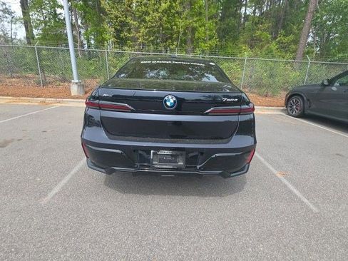 Certified 2025 BMW 750e xDrive image 10