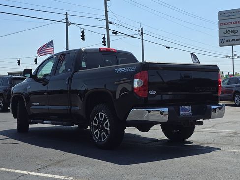Used 2019 Toyota Tundra SR5 w/ TRD Off Road Package AWD/4WD image 14