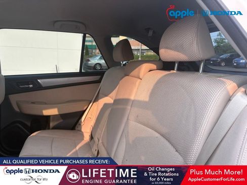 Used 2019 Subaru Outback 2.5i Premium AWD/4WD image 5