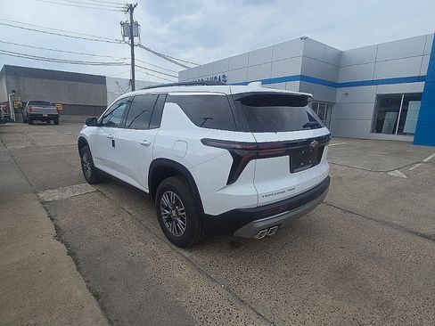 New 2026 Chevrolet Traverse LT AWD/4WD image 9