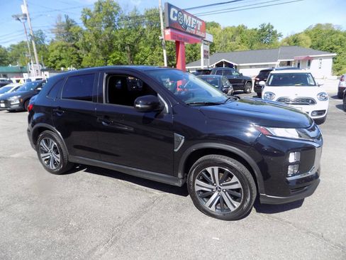 Used 2020 Mitsubishi Outlander Sport SE AWD/4WD image 2