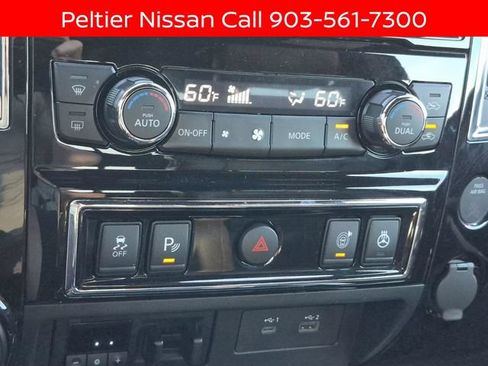 Certified 2021 Nissan Titan Platinum Reserve w/ Moonroof Package AWD/4WD image 41
